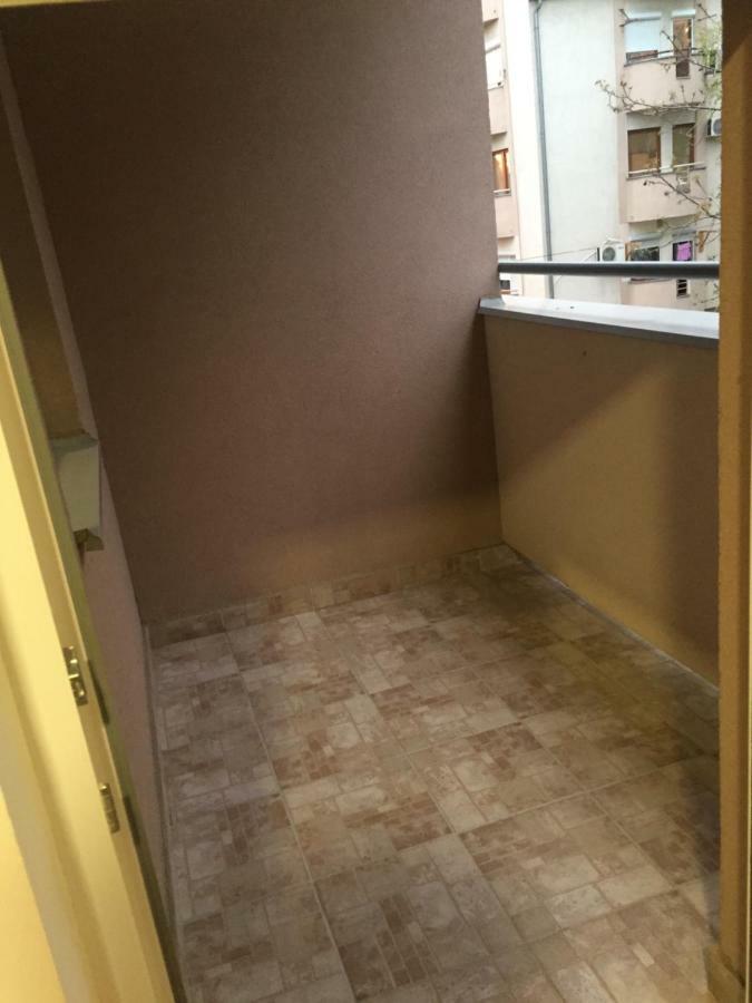 Stan Na Dan Centar Lägenhet Šabac Exteriör bild